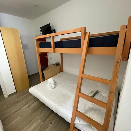 Flatinrome Trastevere Deluxe - Patio Гостевой дом Рим