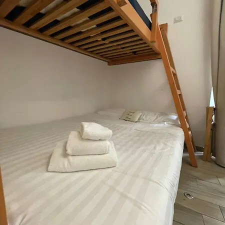 Flatinrome Trastevere Deluxe - Patio Рим