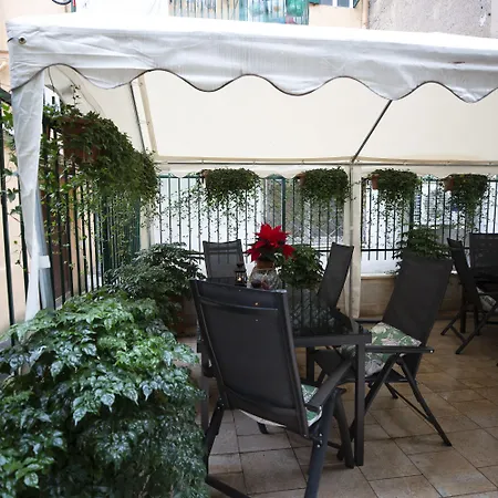 Flatinrome Trastevere Deluxe Rom