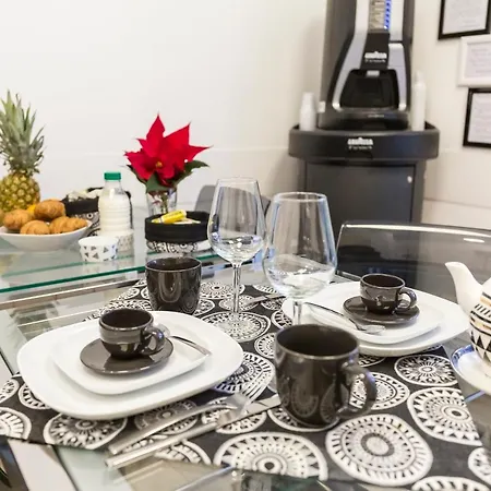 Flatinrome Trastevere Deluxe - Patio Рим