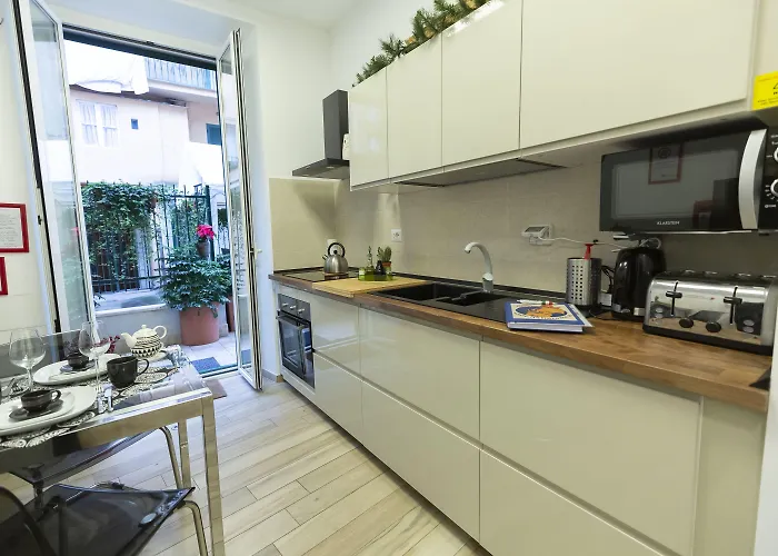 Flatinrome Trastevere Deluxe - Jacuzzi - Accetta Bonus Vacanze 3* Roma