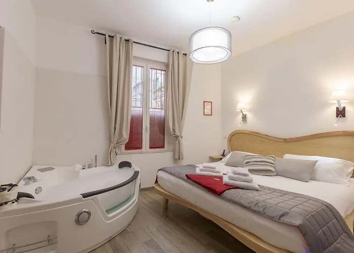 Flatinrome Trastevere Deluxe - Jacuzzi - Accetta Bonus Vacanze 3* Roma
