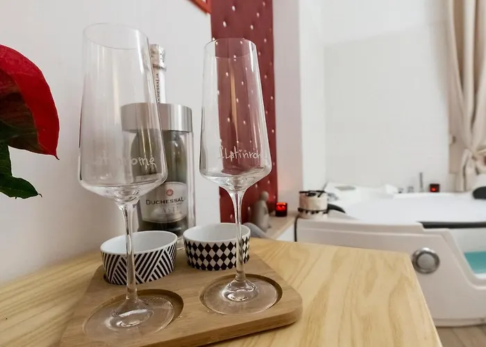 Hotel Flatinrome Trastevere Deluxe - Jacuzzi - Accetta Bonus Vacanze Roma